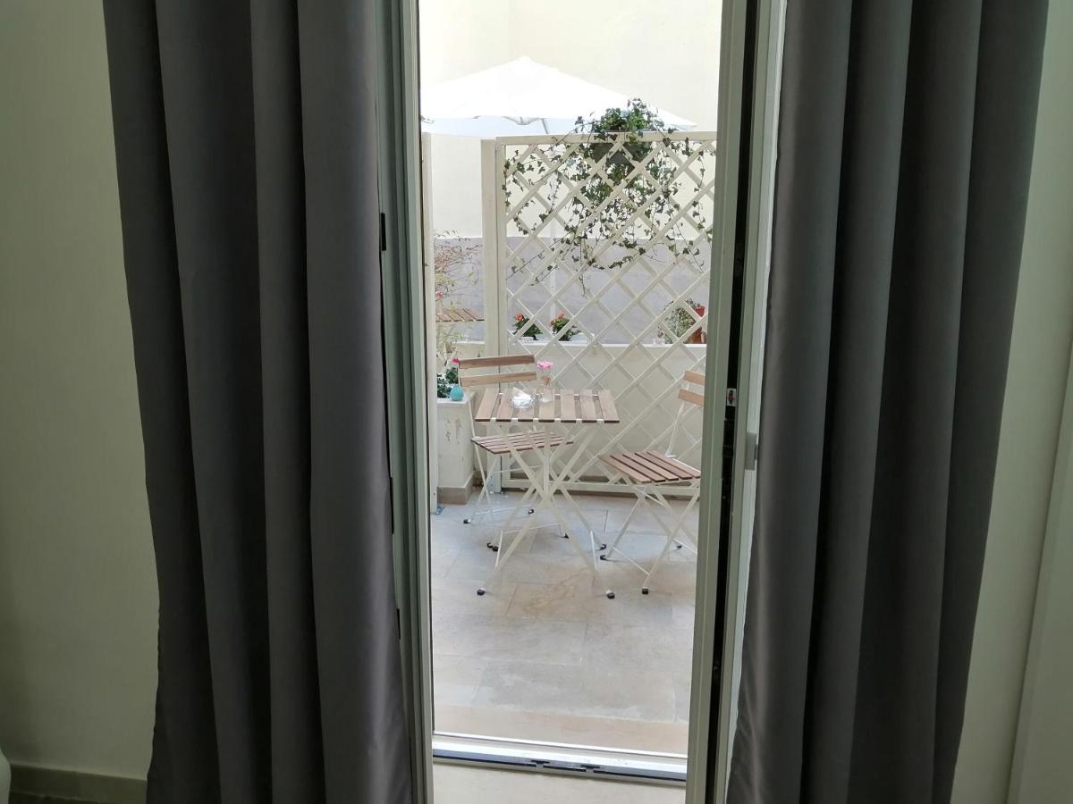 Dimora Fantasia Charme B&B Bari Luaran gambar