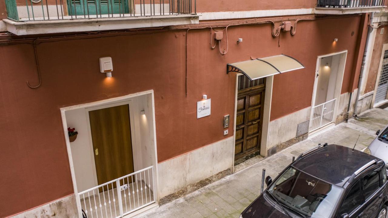 Dimora Fantasia Charme B&B Bari Luaran gambar