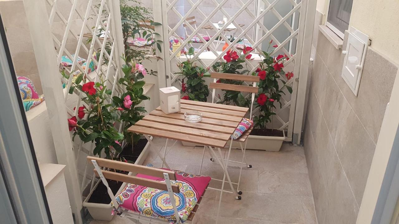 Dimora Fantasia Charme B&B Bari Luaran gambar