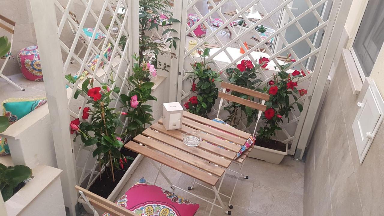 Dimora Fantasia Charme B&B Bari Luaran gambar