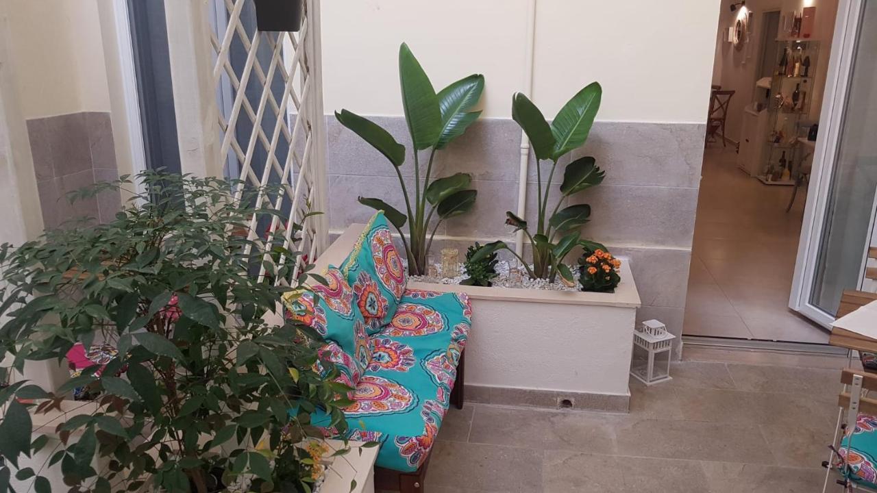 Dimora Fantasia Charme B&B Bari Luaran gambar