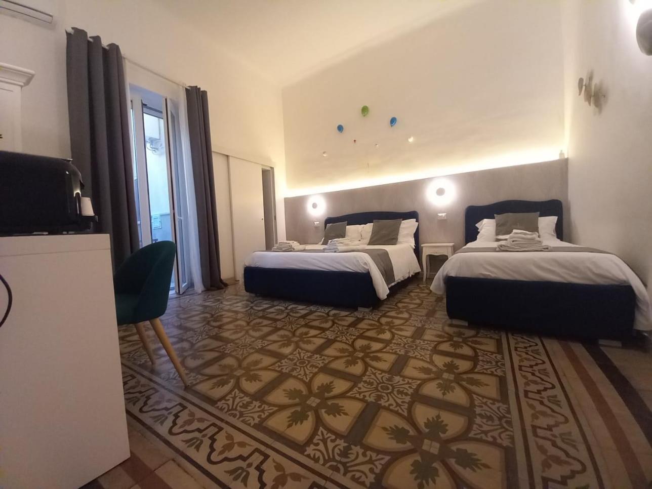 Dimora Fantasia Charme B&B Bari Luaran gambar